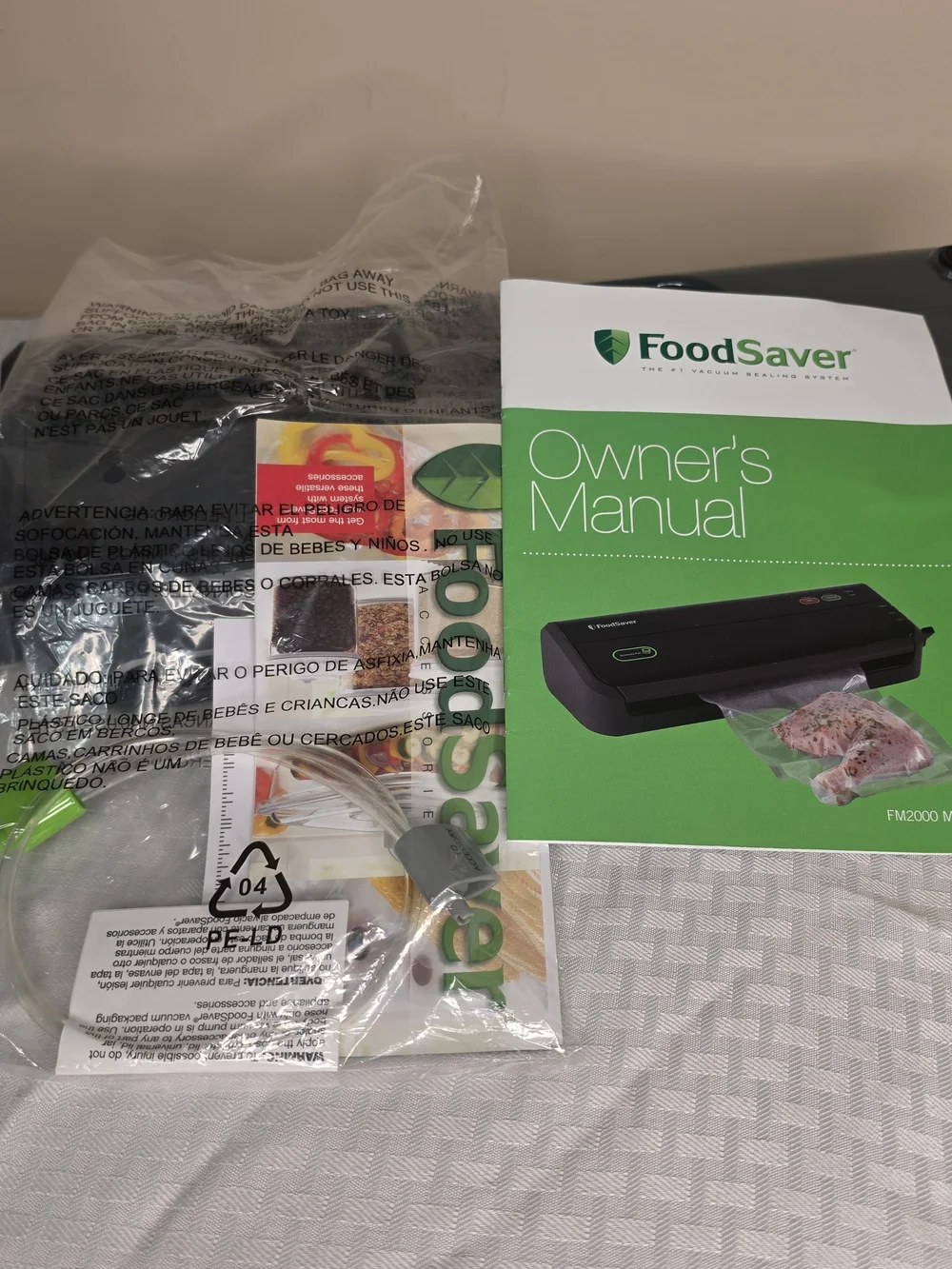 FoodSaver FM2000 Vacuum Sealer - Black